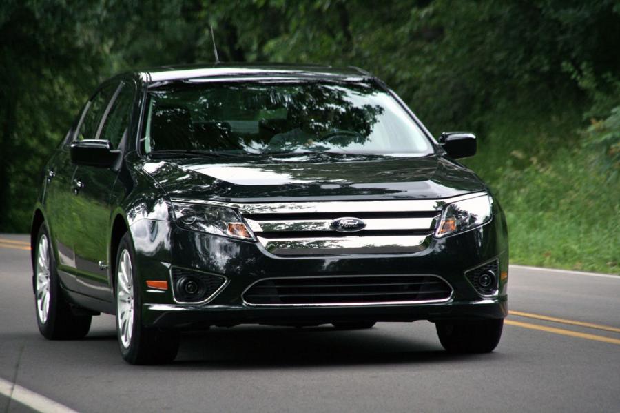  Ford Fusion Hybrid 2010 года  (US) (фото 54 из 111)